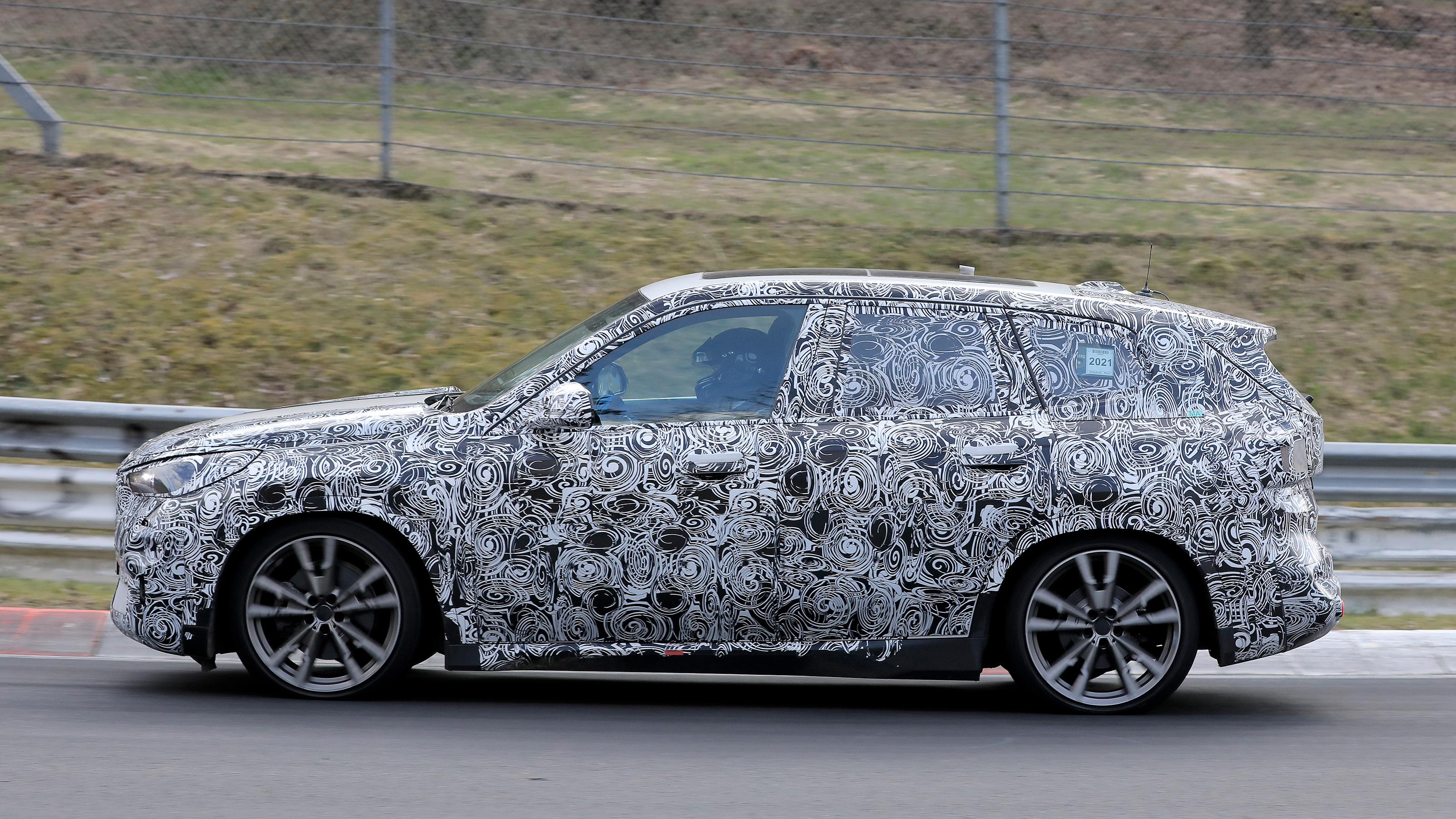 New BMW X1 - side