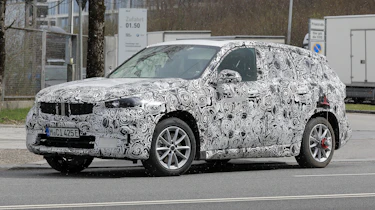BMW iX1 - front