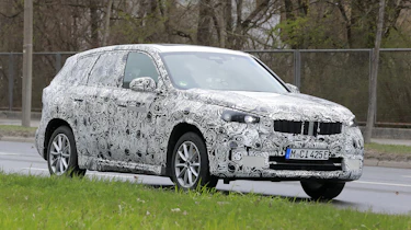 BMW iX1 - front