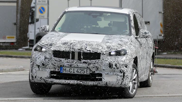 BMW iX1 - front