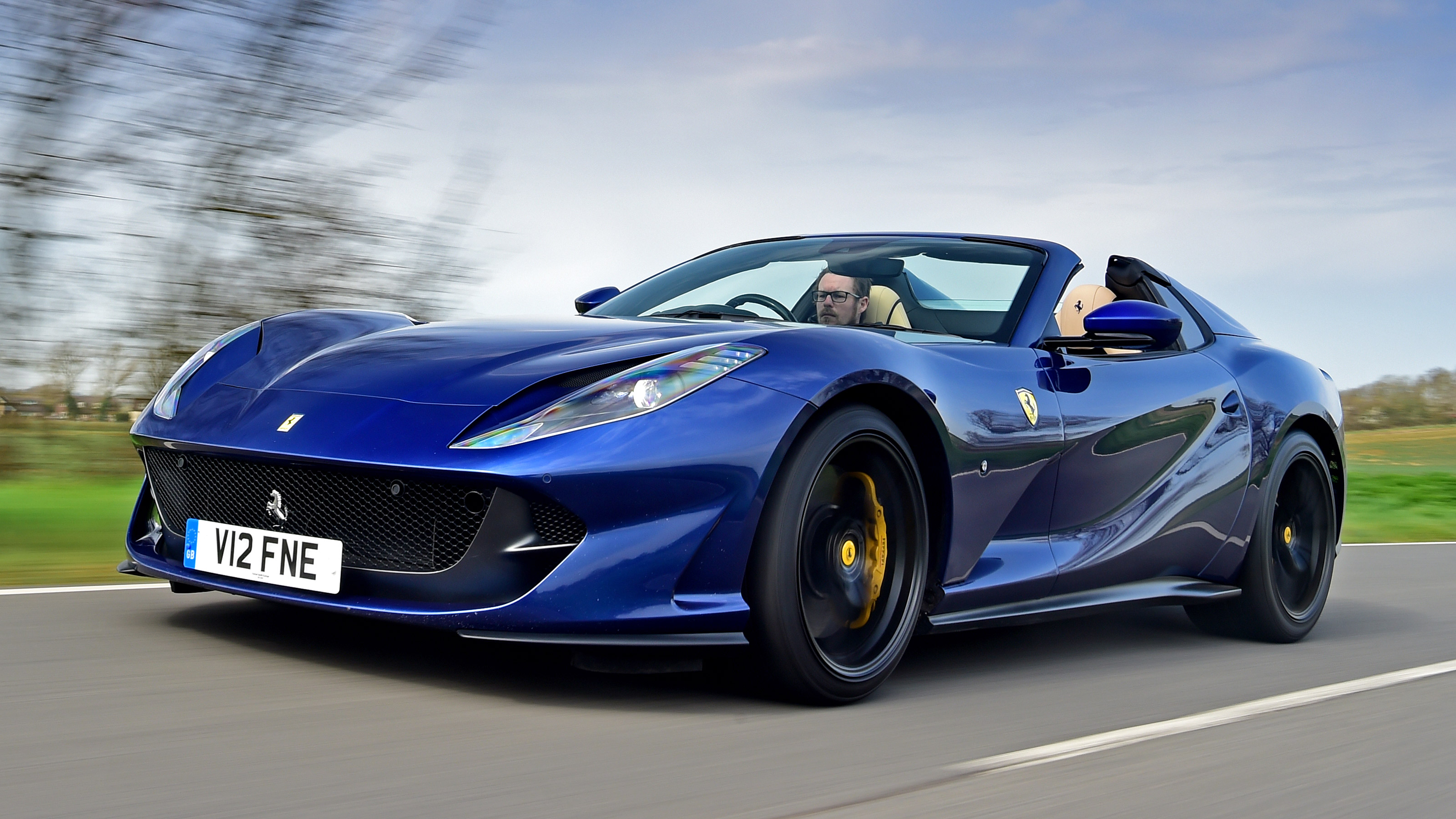 Ferrari 812 GTS - front