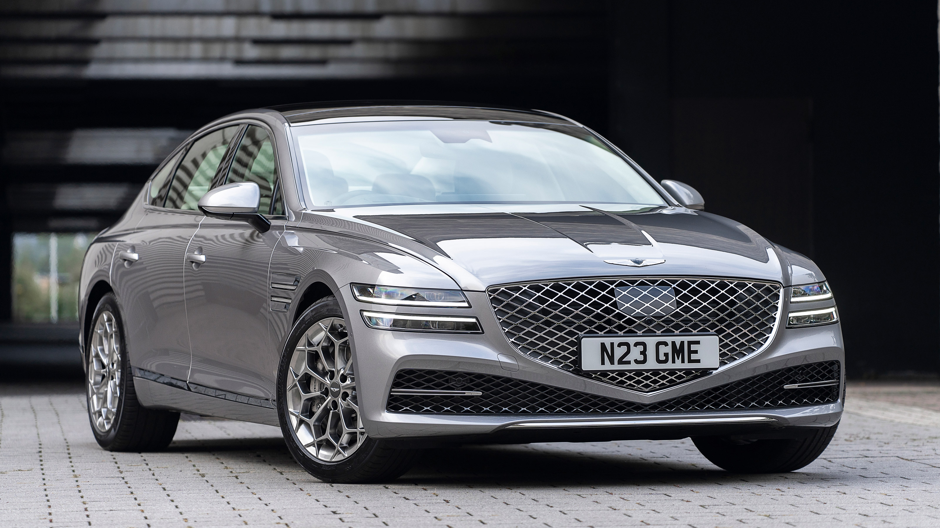 Genesis G80 - front static