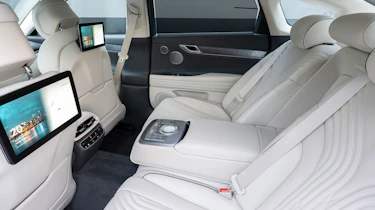 Genesis G80 - rear seats