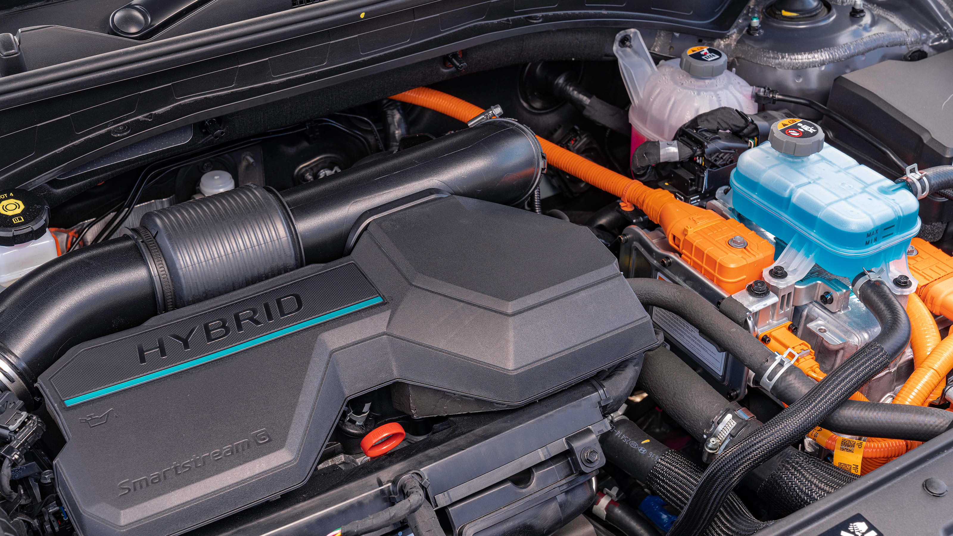Hyundai Santa Fe Hybrid - engine