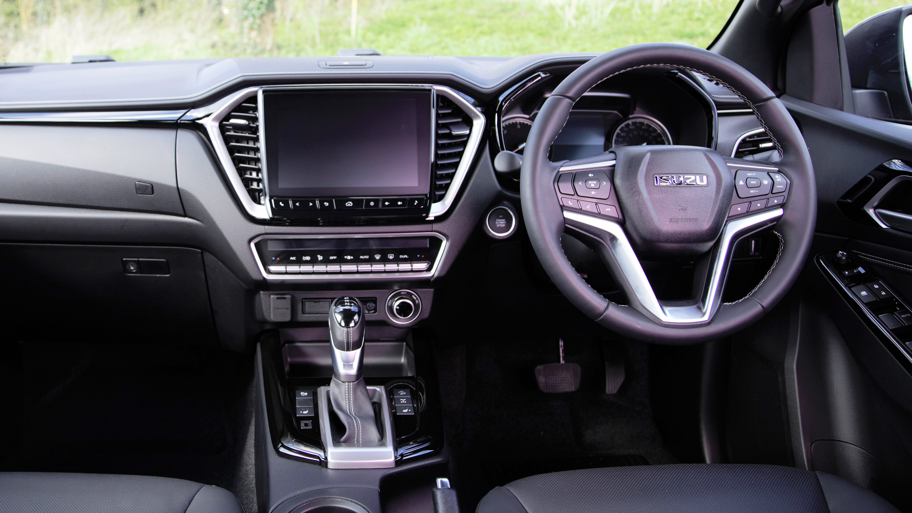 Isuzu D-Max - dash