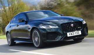 Jaguar XF P250 - front