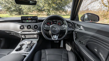 2021 Kia Stinger GT-S 3.3 T-GDi V6 - interior