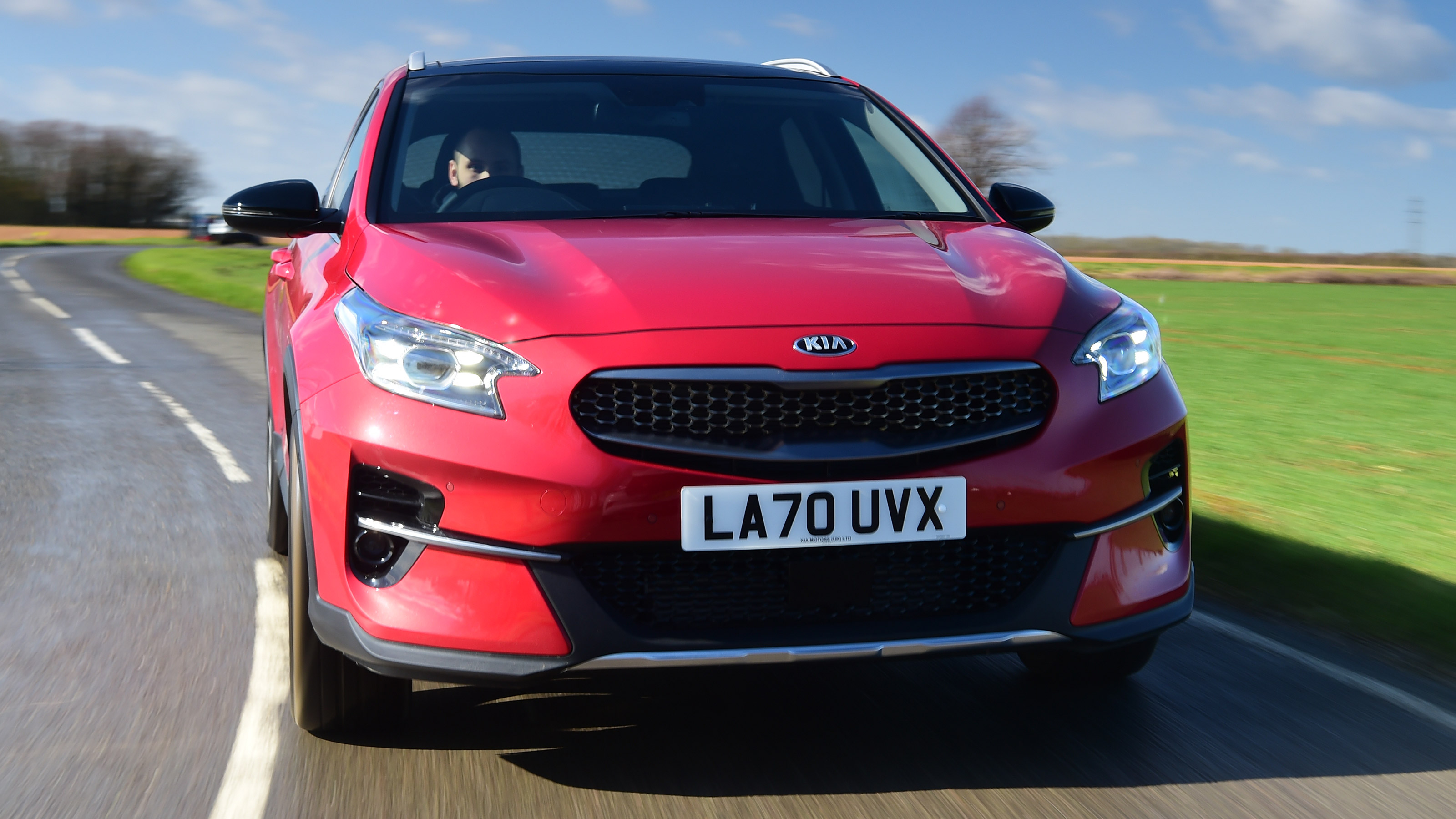Kia XCeed - front action