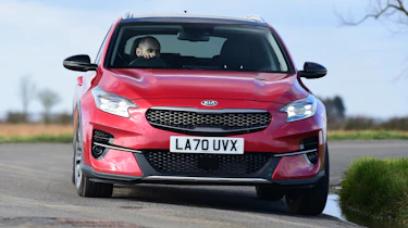 Kia XCeed - front cornering