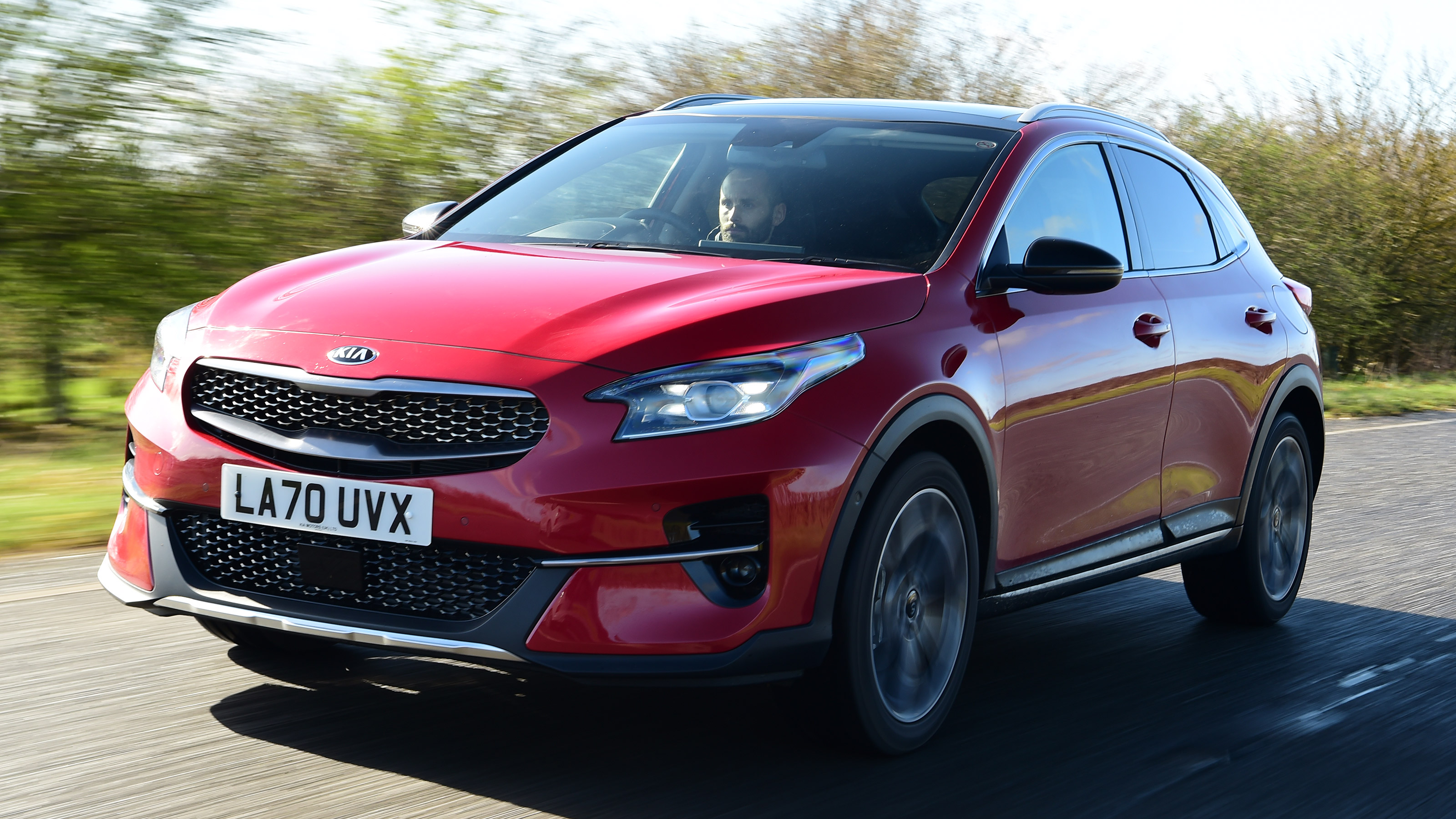 Kia XCeed - front tracking
