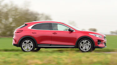 Kia XCeed - side