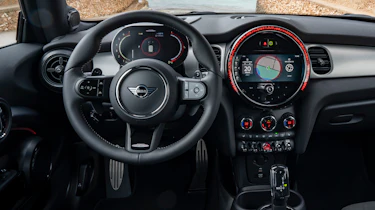 MINI JCW 2021 facelift - interior