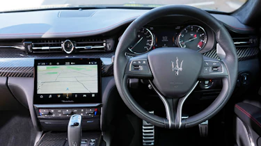Maserati Quattroporte Trofeo - dash