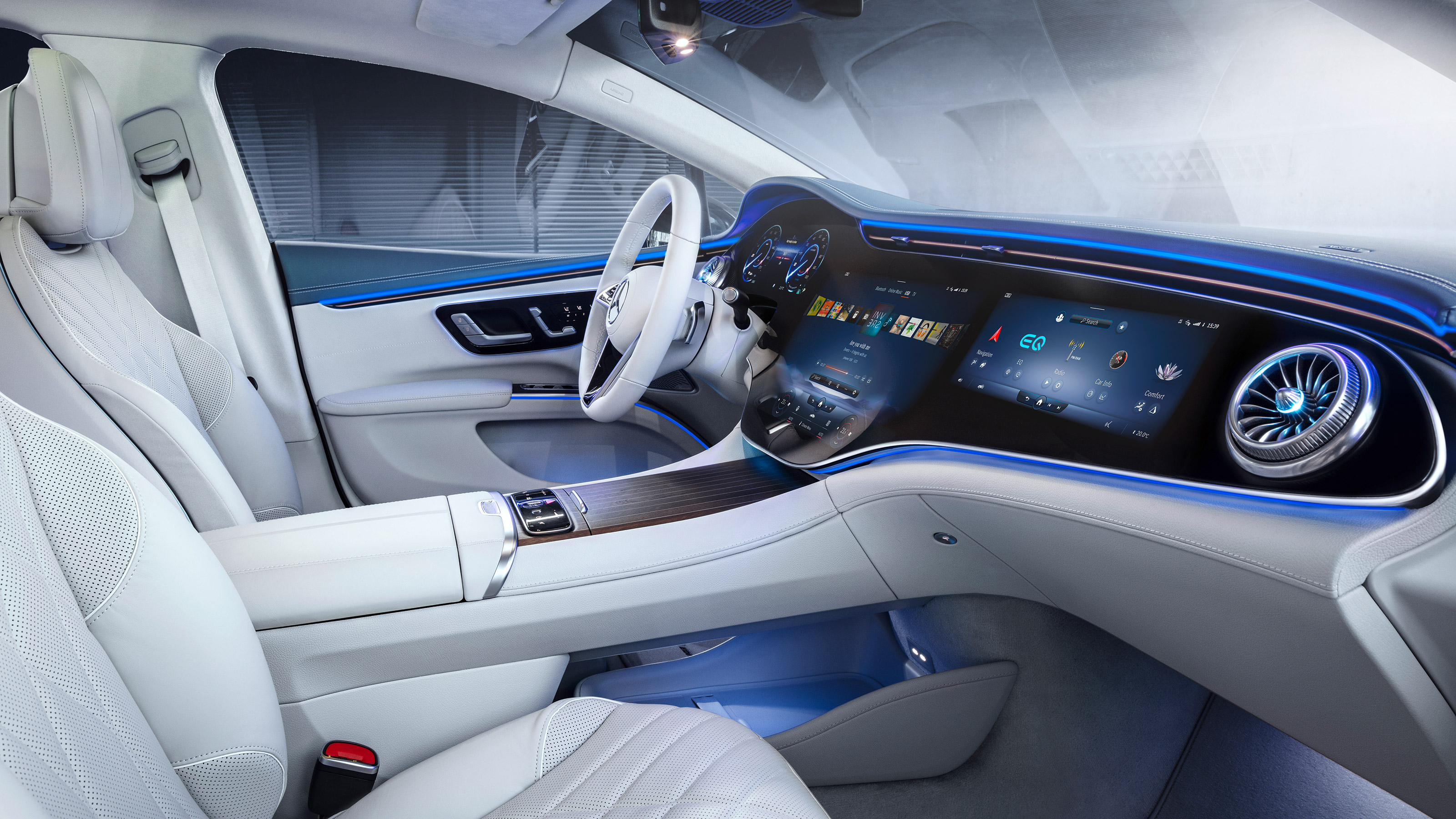 Mercedes EQS - cabin