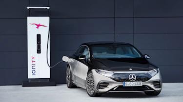 Mercedes EQS - front charging