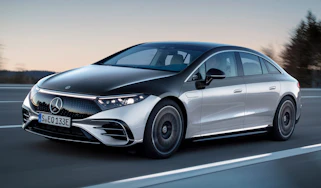 Mercedes EQS - front