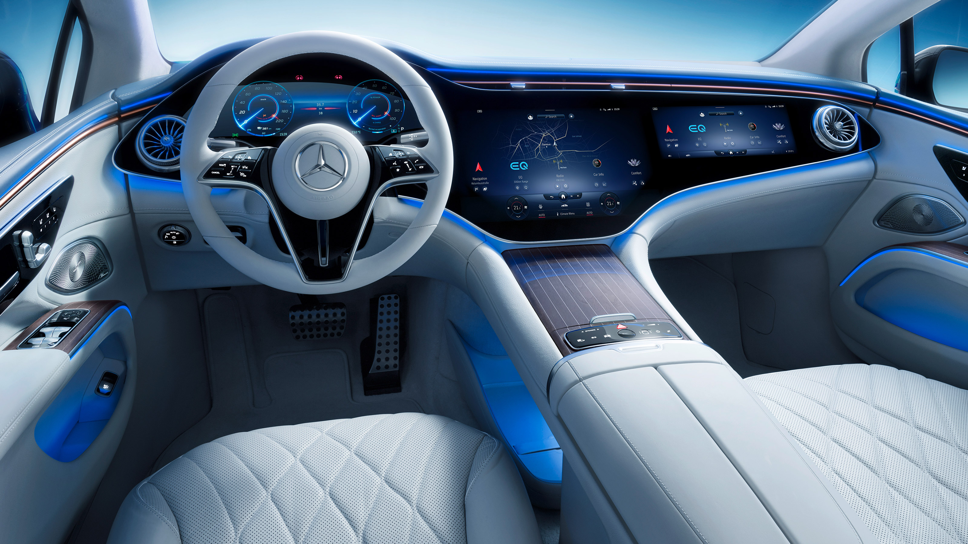 Mercedes EQS - dash