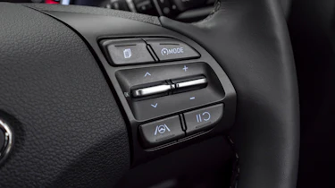 New Hyundai i30 steering wheel controls