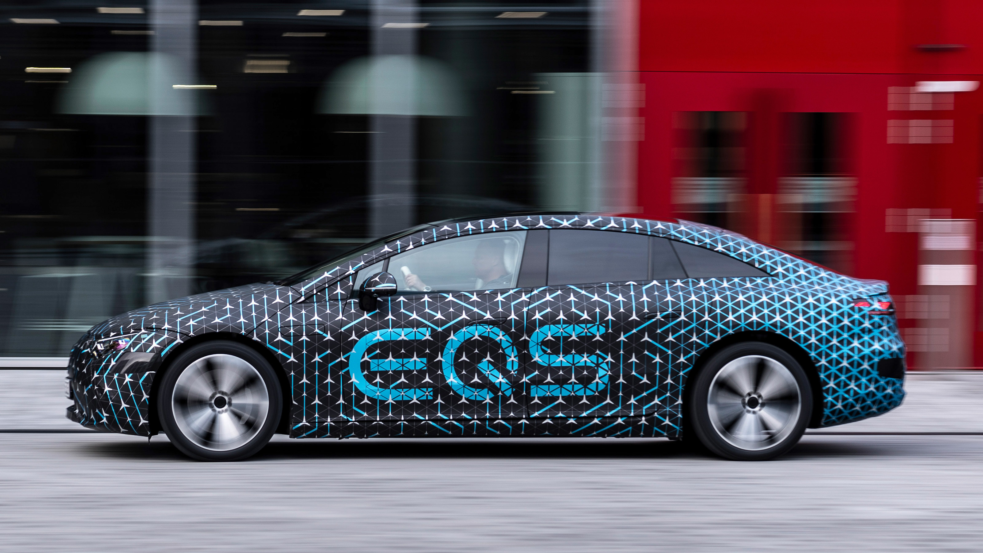 Mercedes EQS prototype - side