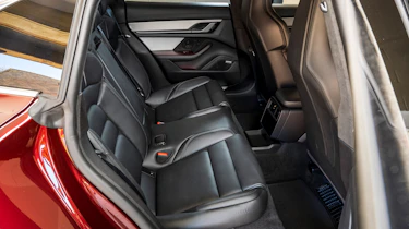 Porsche Taycan Cross Turismo - rear seats