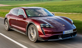 Porsche Taycan Cross Turismo - front