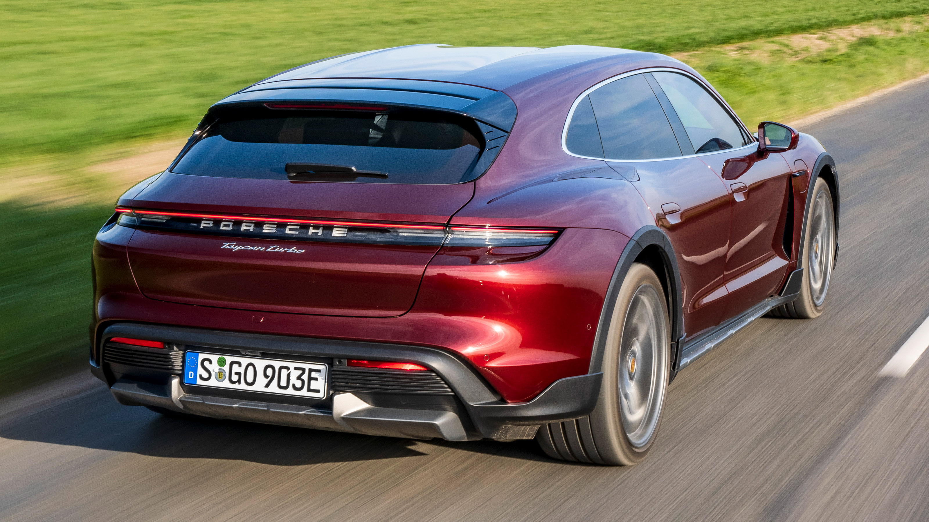 Porsche Taycan Cross Turismo - rear