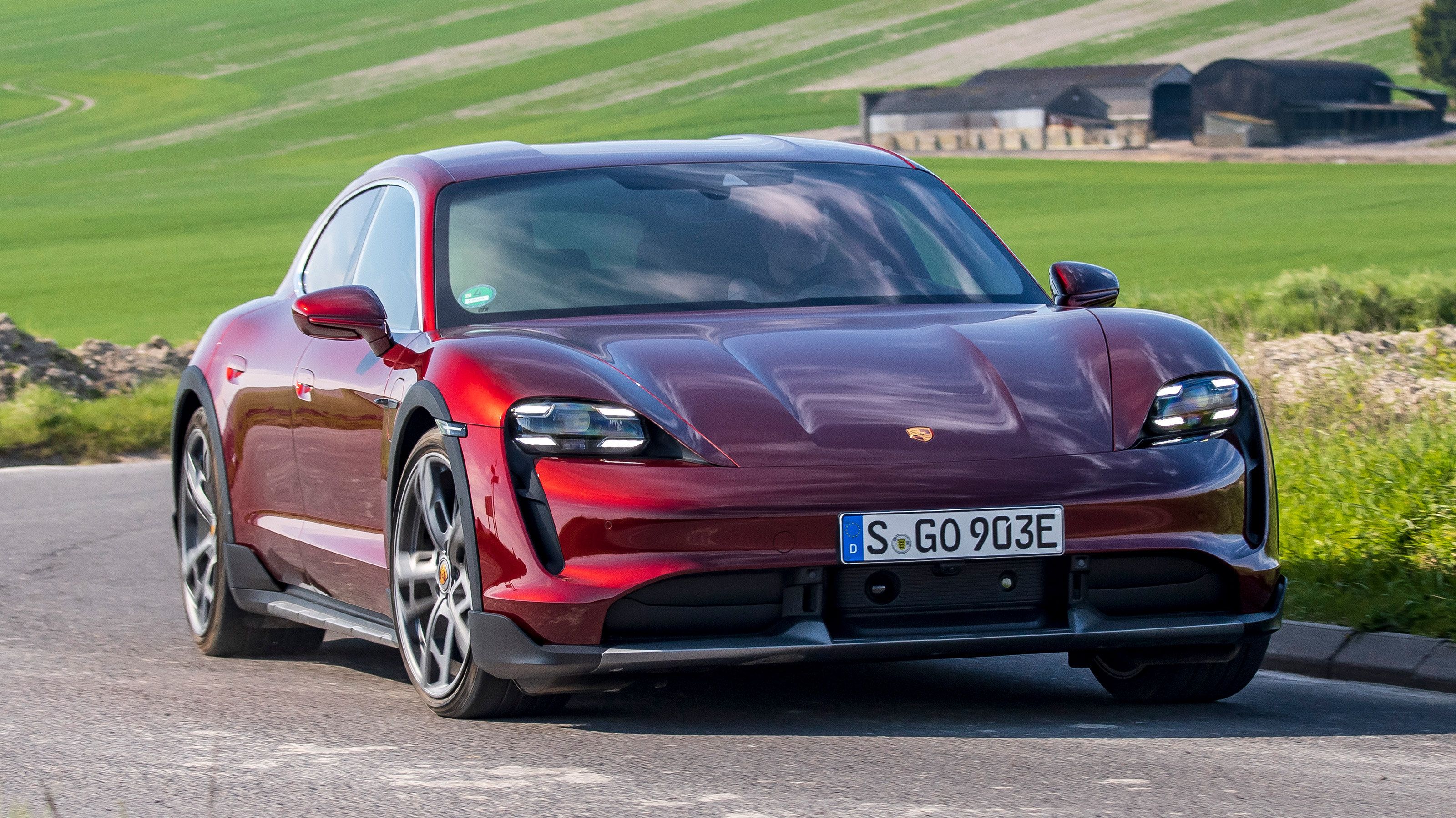 Porsche Taycan Cross Turismo - front cornering