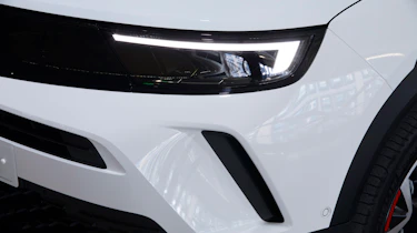 Vauxhall Mokka - front light