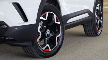 Vauxhall Mokka - wheels
