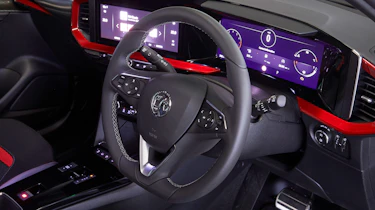 Vauxhall Mokka - steering wheel