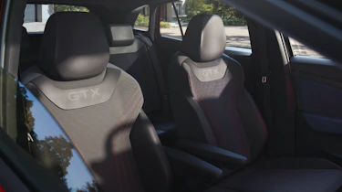 Volkswagen ID.4 GTX - seats