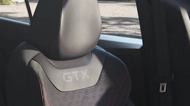 Volkswagen ID.4 GTX - seat