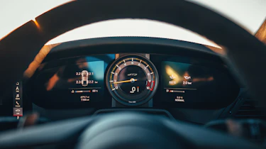 Porsche 911 GT3 - dials