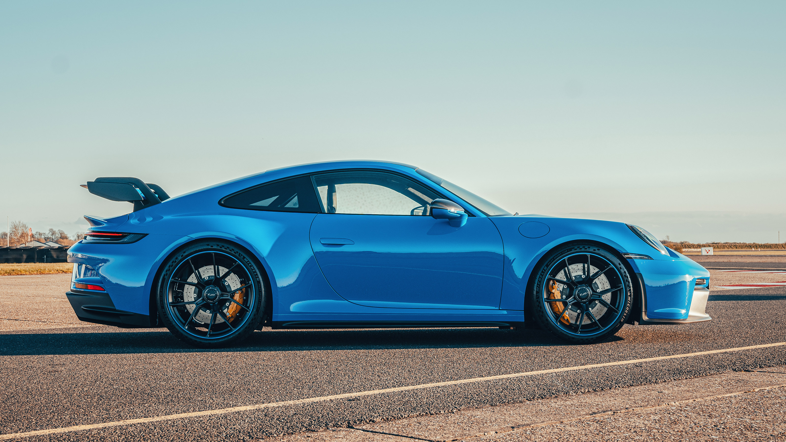 Porsche 911 GT3 - side