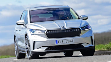Skoda Enyaq iV 80 - front cornering