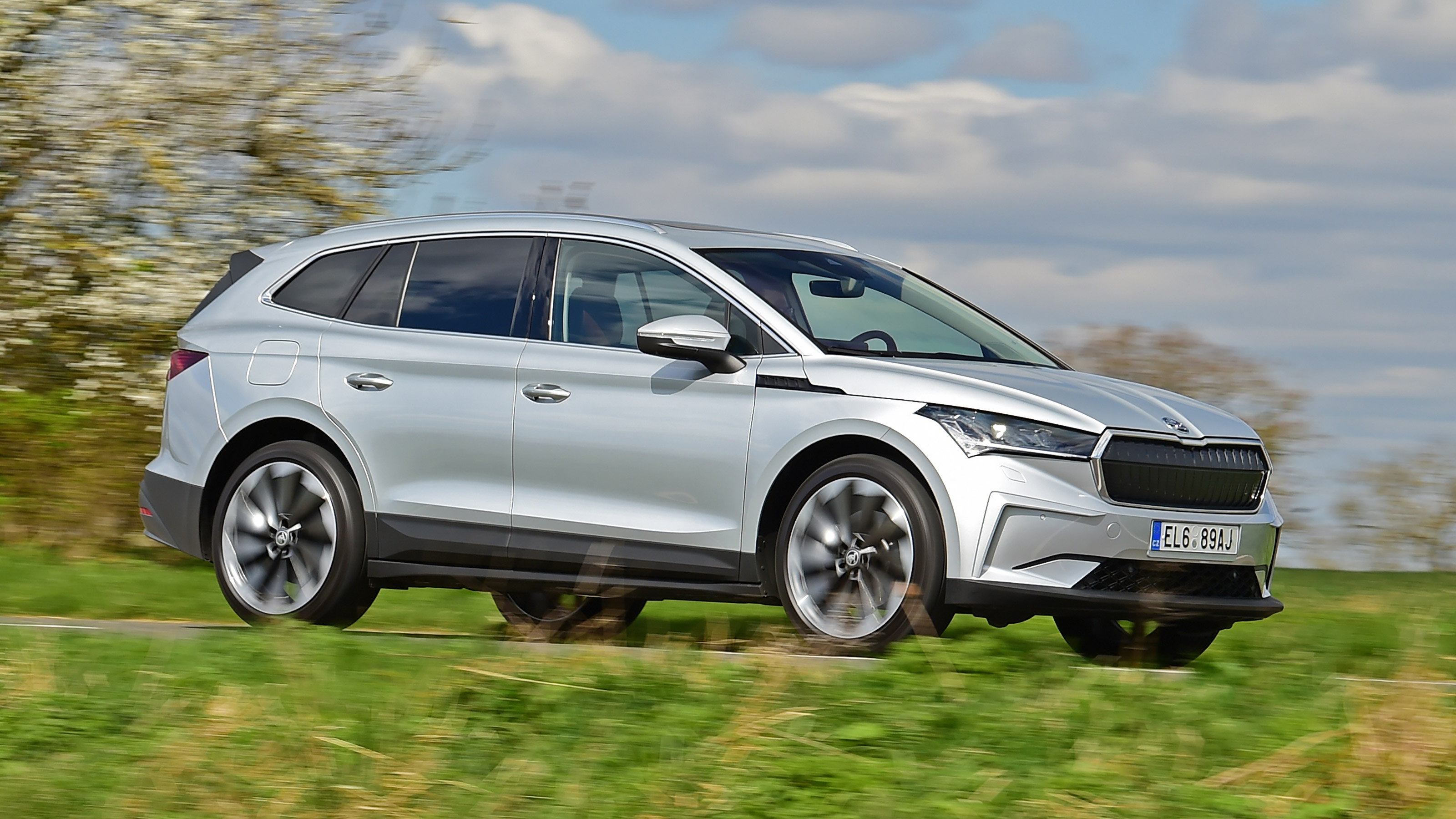 Skoda Enyaq iV 80 - side