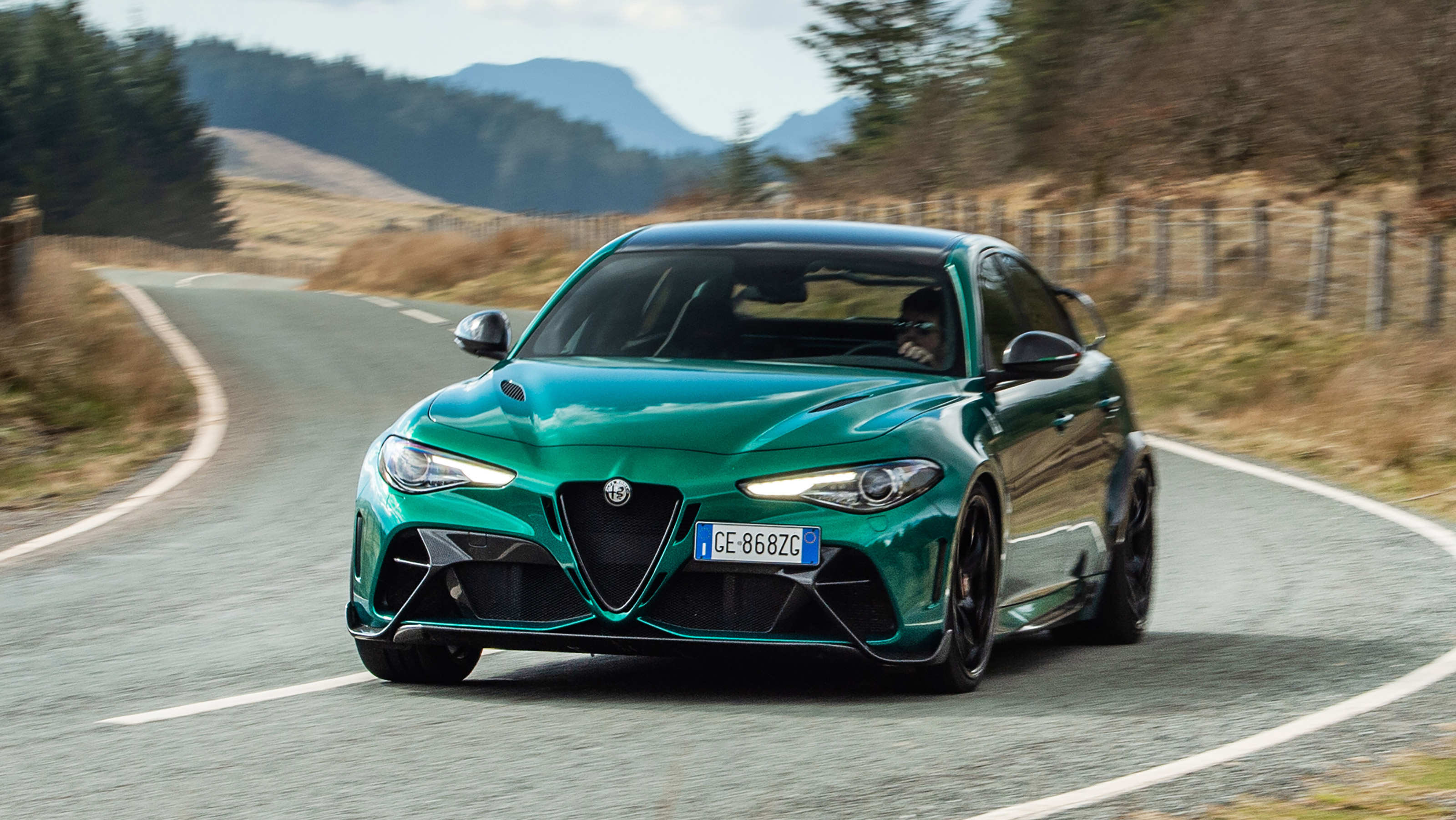 Alfa Romeo Giulia GTAm - front cornering