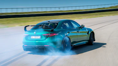 Alfa Romeo Giulia GTAm - rear drift