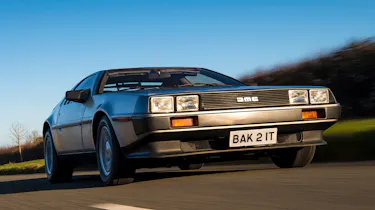 DMC DeLorean - front