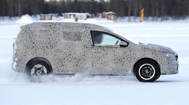 Dacia Lodgy MCV - side shot