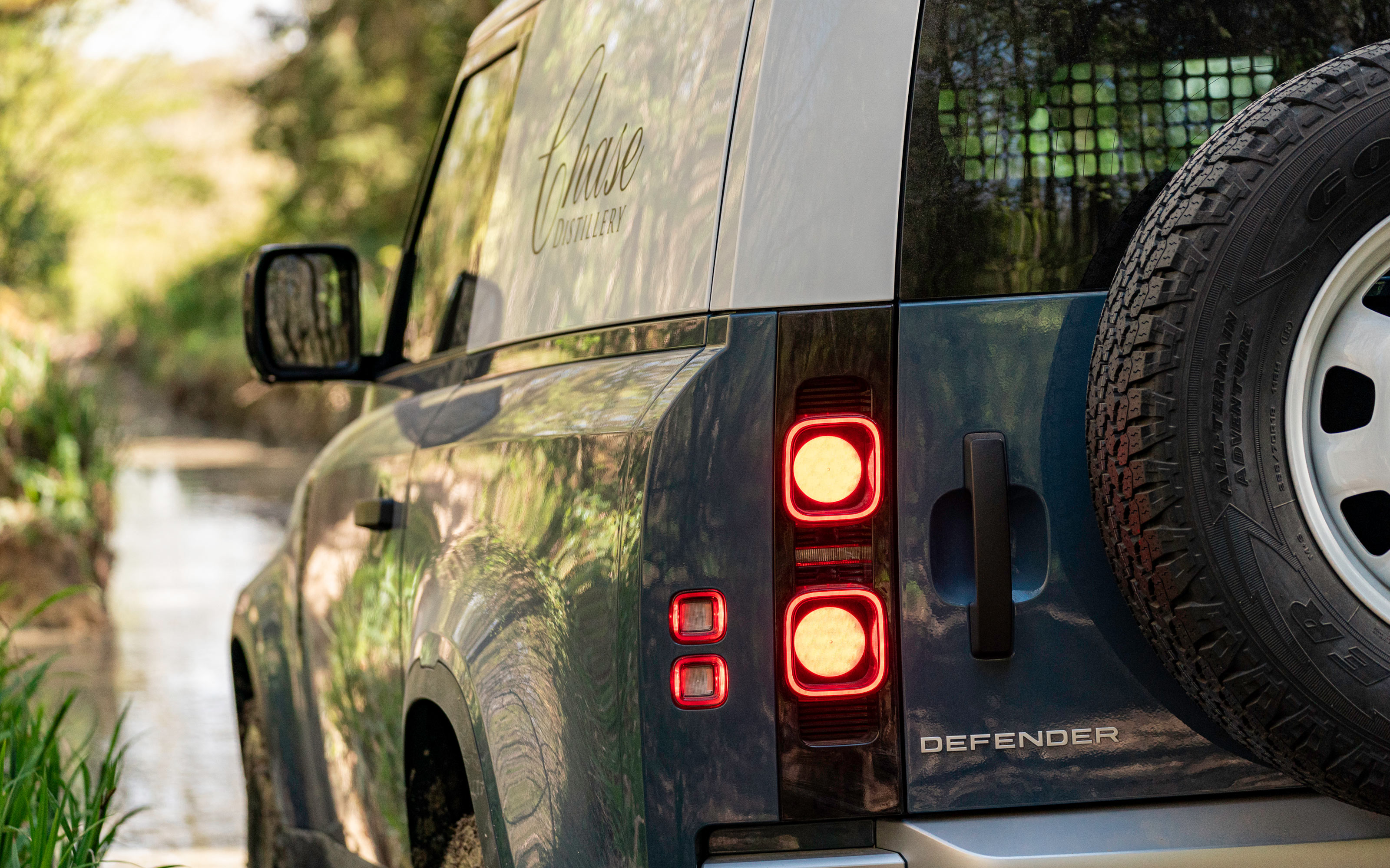 Defender Hard Top - rear lights