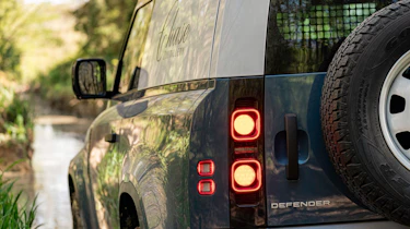 Defender Hard Top - rear lights