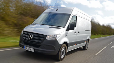 Mercedes eSprinter - front tracking
