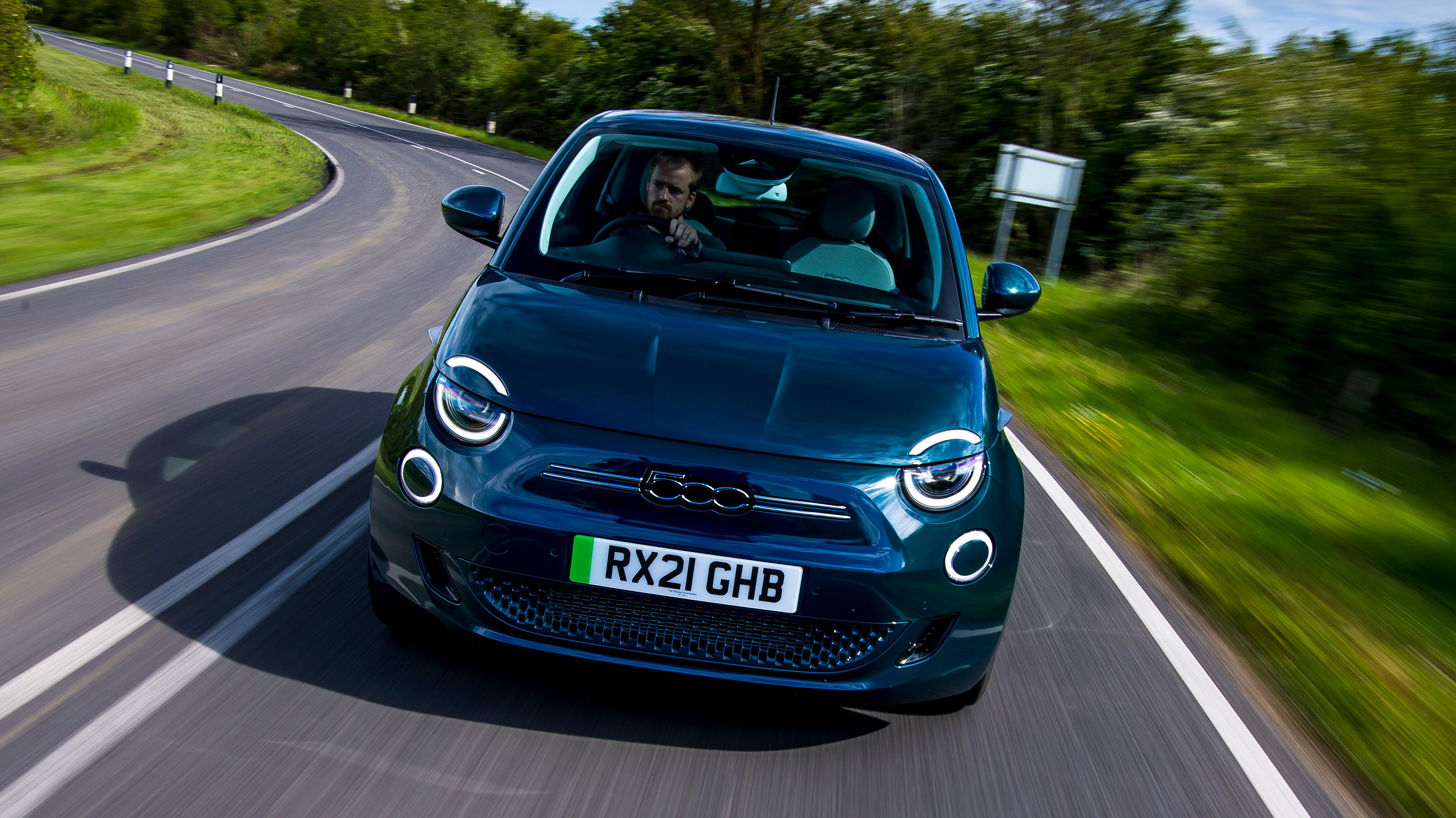 Fiat 500 - full front