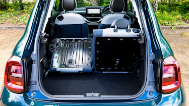 Fiat 500 - boot