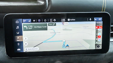 Maserati MC20 - sat-nav
