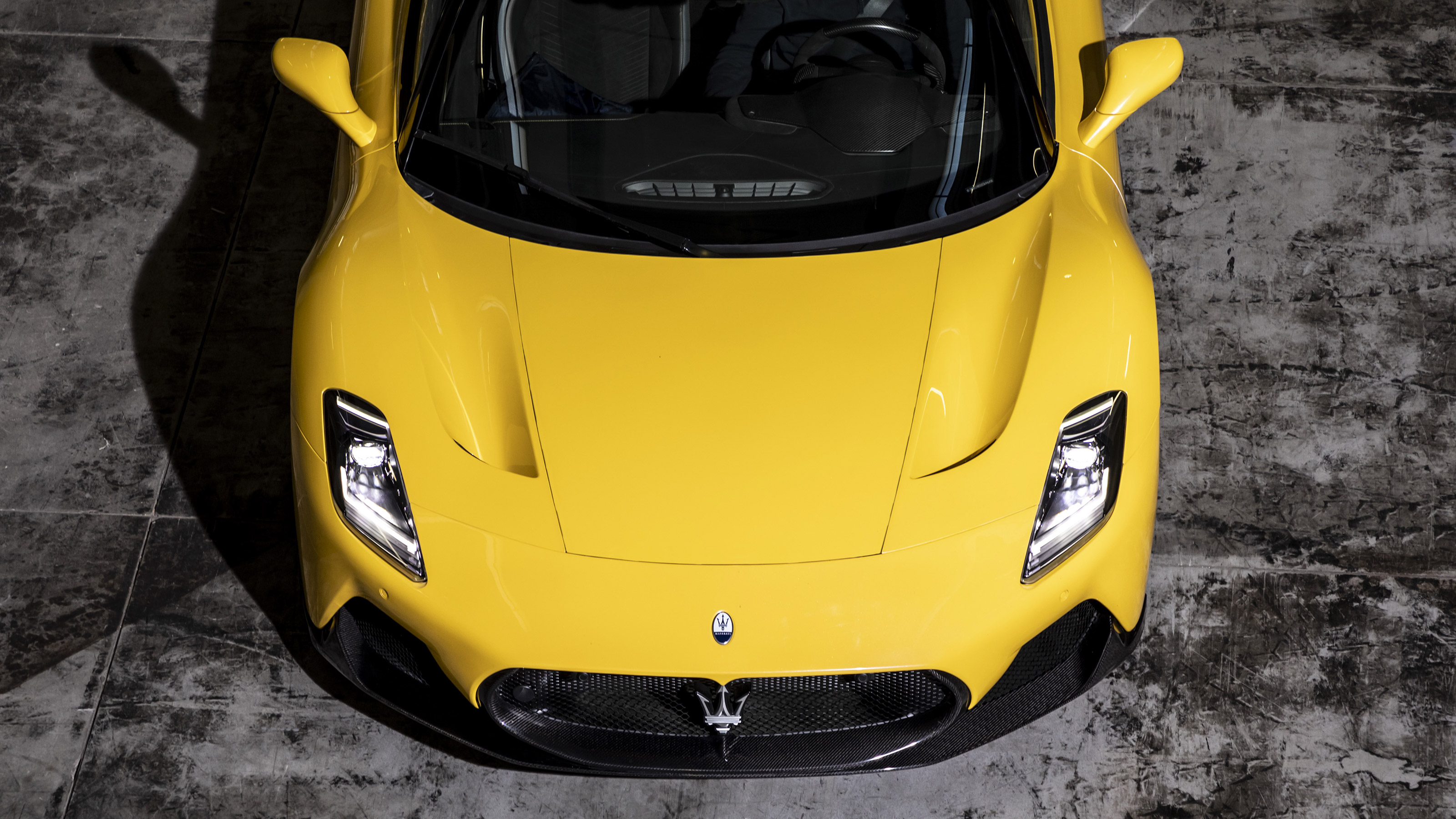 Maserati MC20 - front detail