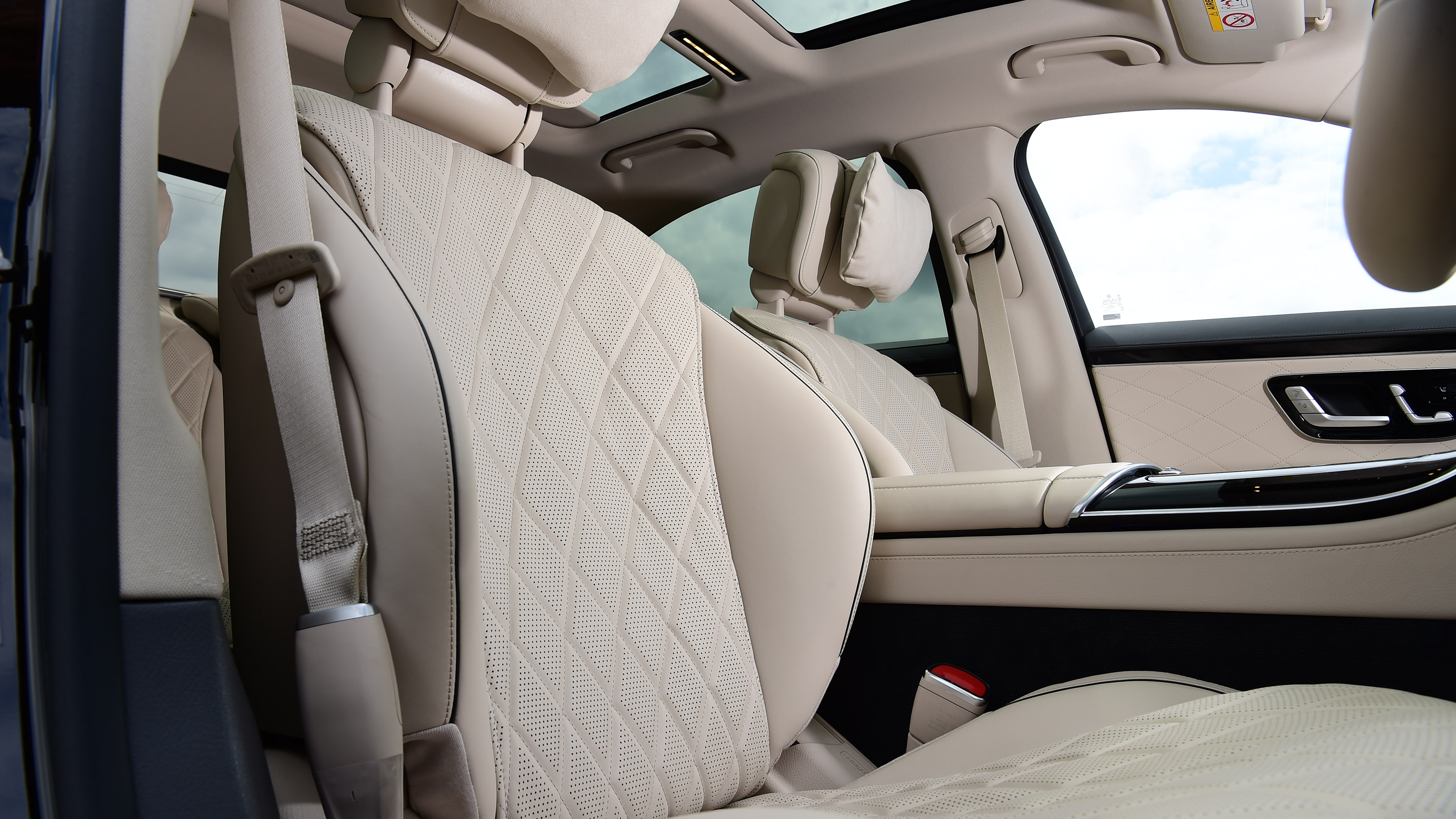 Mercedes S-Class - seats