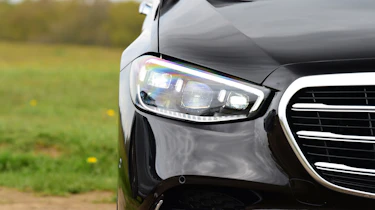 Mercedes S-Class - front light