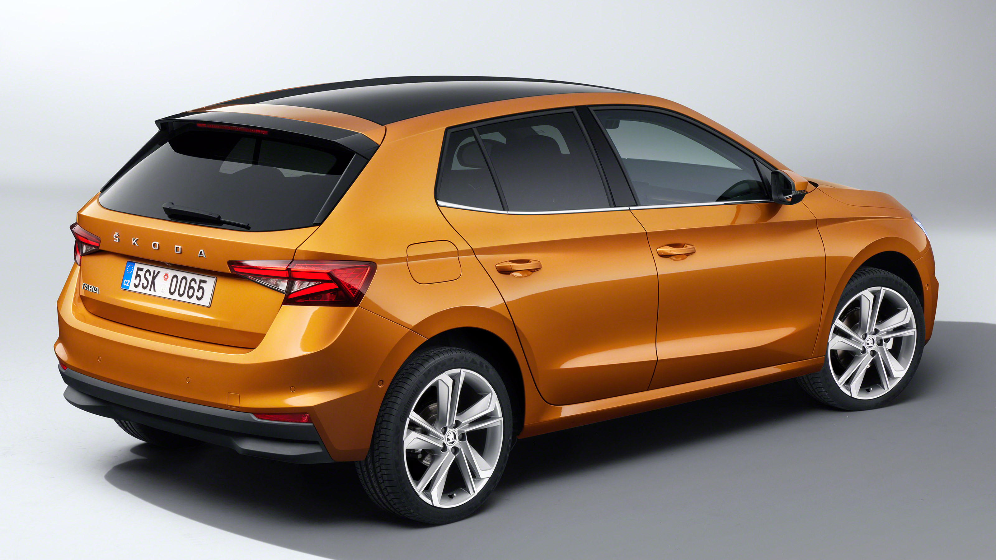 Skoda Fabia - rear studio